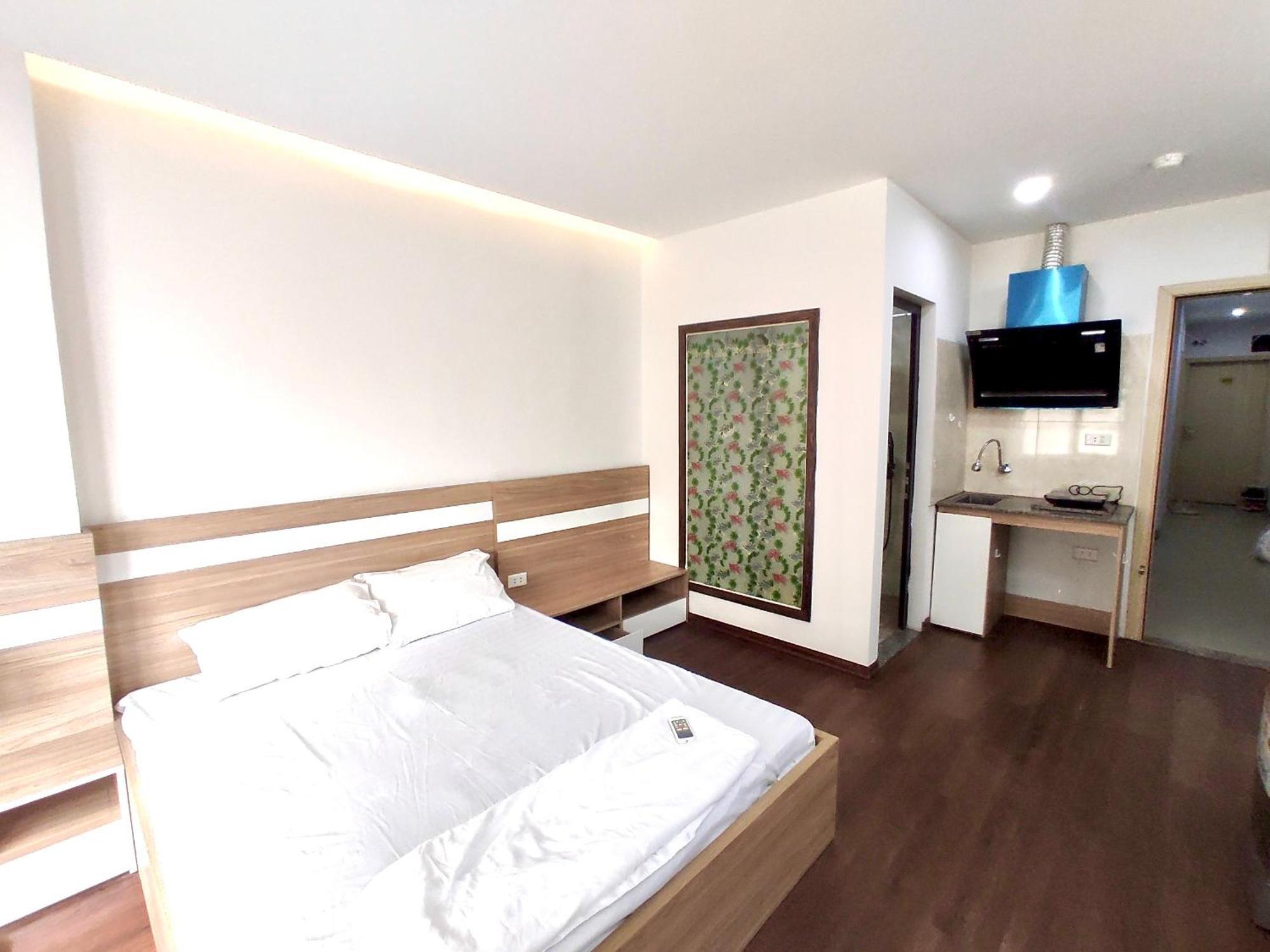 Era Apartment Ham Long Hanoi Exterior photo