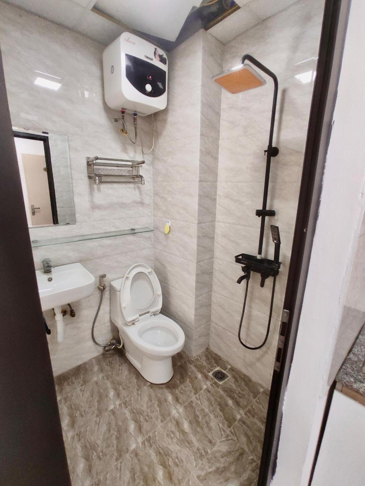 Era Apartment Ham Long Hanoi Exterior photo
